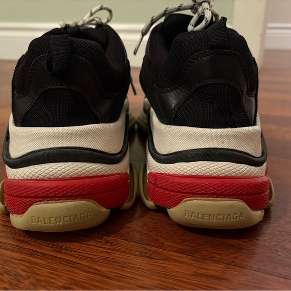 Balenciaga Triple S Black and Red first version. Worn less than ten times. Sz 45 - Picture 2 of 7